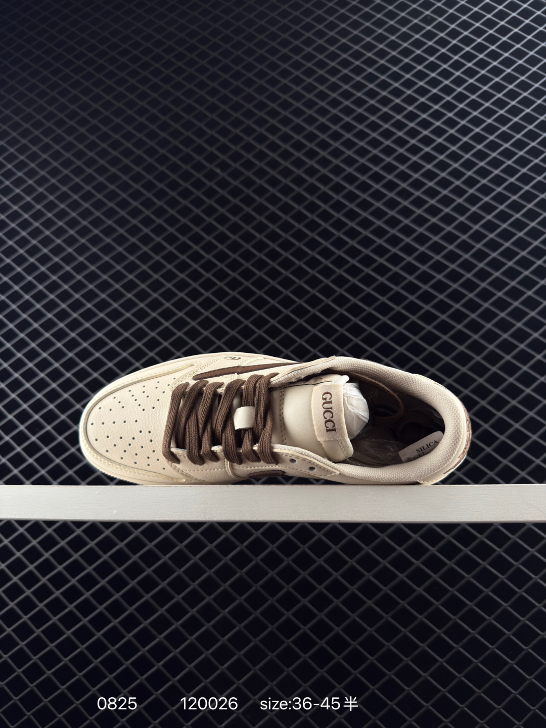 Travis Scott x Air Jordan 1 ” Reverse Mocha “